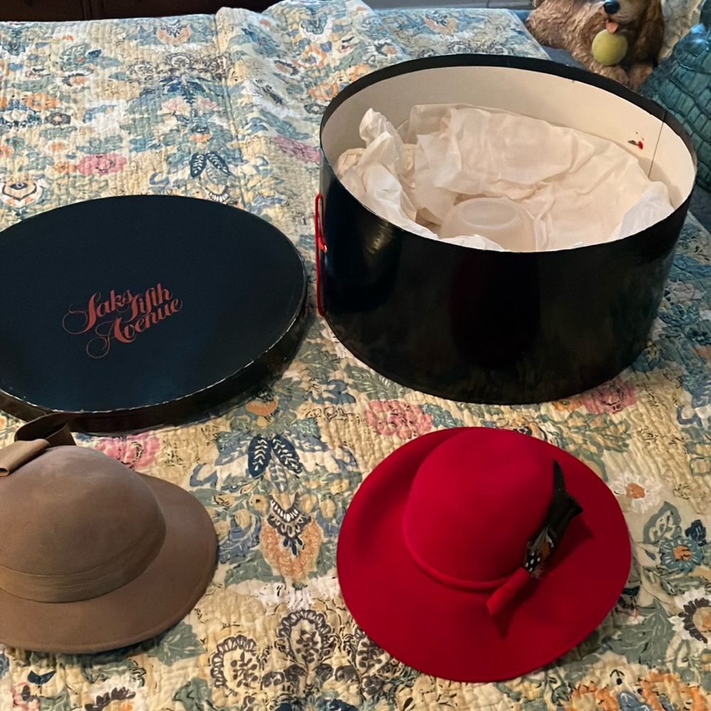 Red Cap Accessories